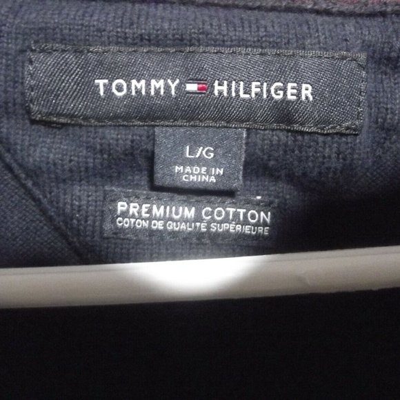 Tommy Hilfiger Men's Classic Lightweight Crew Neck Pullover Sweatshirt - Picture 2 of 7